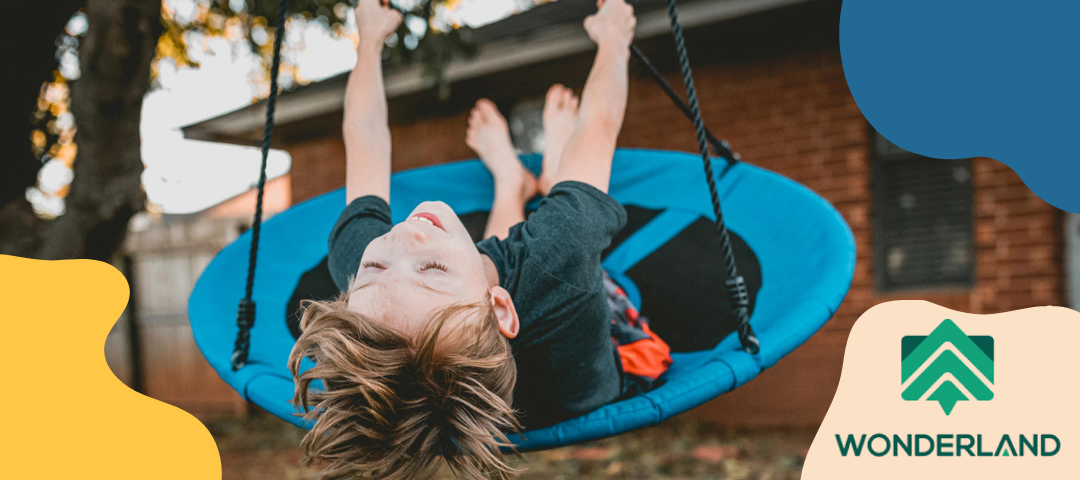 Szabadtári játékko gyerekeknek labdák, biciklik, rollerek, tollas, ping-pong