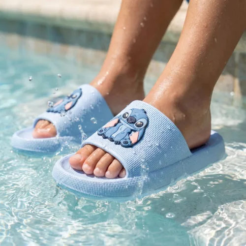 Disney Lilo és Stitch, A csillagkutya Sitting felnőtt papucs 36/37