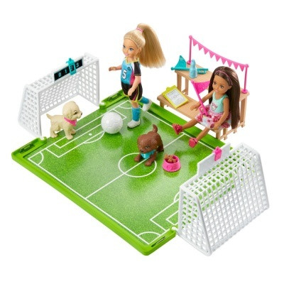 Barbie Dreamhouse Adventures - Chelsea foci szett
