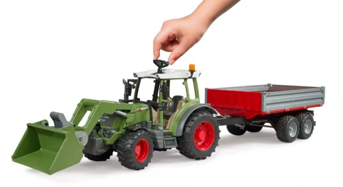 Bruder Fendt Vario 211 traktor homlokrakodóval és pótkocsival (02182)