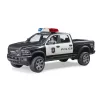 Bruder RAM 2500 Rendőrségi pick-up rendőrrel