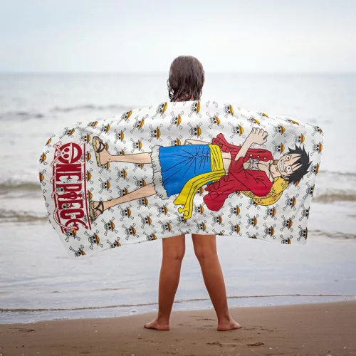One Piece Captain Luffy fürdőlepedő, strand törölköző 70x140cm (Fast Dry)