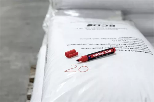 Alkoholos marker, 1,5-3 mm, kúpos, EDDING "300", piros