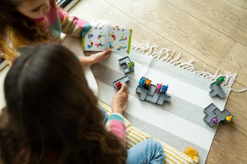 Smart Games Bástya Rakás egyszemélyes készségfejlesztő társasjáték