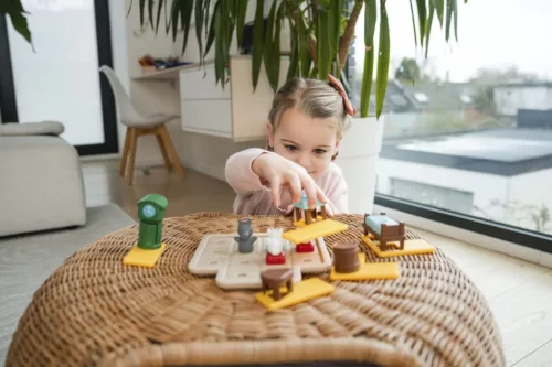 Smart Games A farkas & a 7 kecskegida logikai játék – Mesés 3D bújócska 48 feladvánnyal