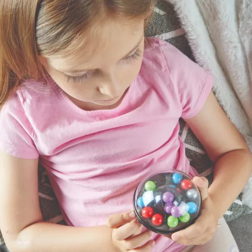 Scramboozle logikai golyópuzzle – színes, fidget agytorna, 6+ éveseknek
