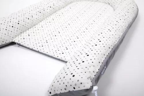 Incababy Babafészek Dotties