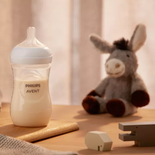 Philips AVENT SCY903/03, Cumisüveg Natural Response, 260 ml, 1 hó+, 3db