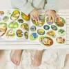Janod J09199 Fejlesztő matricás füzet a kert 18 hónapos kortól