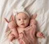 Rózsaszín nyuszis baba ajándékcsomag Jabadabado