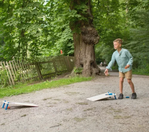 Célbadobó verseny babzsákkal