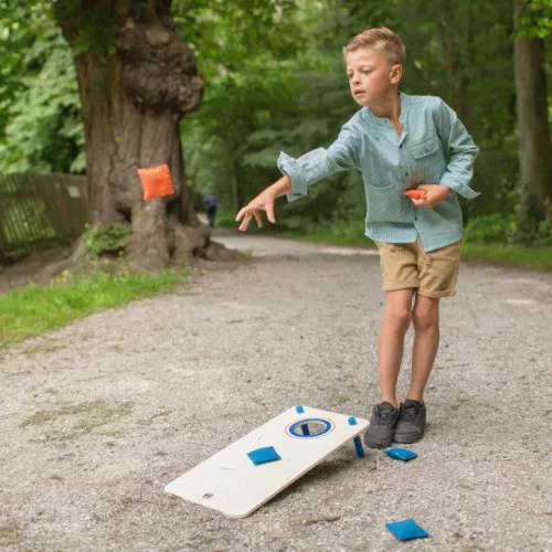 Célbadobó verseny babzsákkal