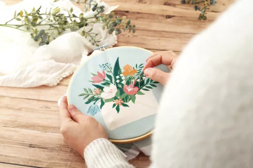 Graine Creative Hímzőkészlet – Virágcsokor (20 cm)