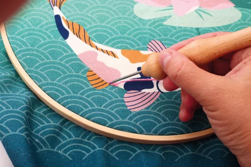 Graine Creative Punch needle hímzőkészlet – Koi ponty (25 cm)