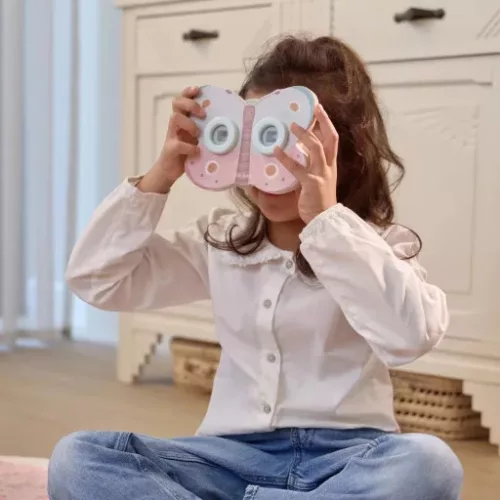 Little Dutch Fa Diavetítő Szemüveg 3 db Mesekoronggal – Rosa Fairy Garden Történetnéző Játék