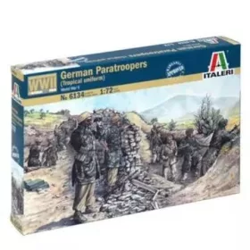   Italeri: II. világháborús német ejtőernyősök trópusi egyenruhában, 1:72