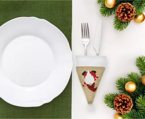 Karácsonyi Gnome evőeszköz kabát 11 cm