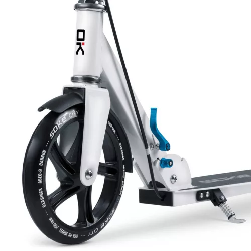 Klasszikus roller, SOKE City, fehér, összecsukható, 20 cm 88A PU kerekek, ABEC-9 csapágy, kézi és lábfék, állítható magasság, maximum 100 kg