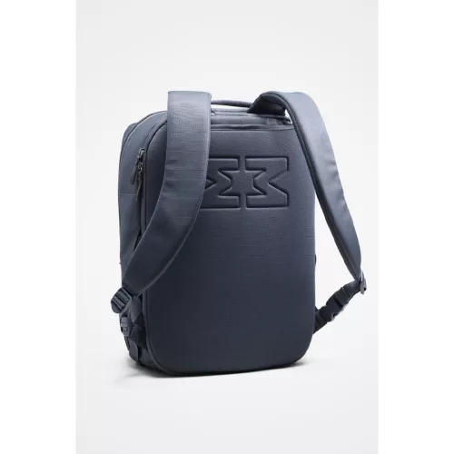 MiniMeis pelenkázó hátizsák és babarögzítõ hám étkezõszékhez Hero G5 Dusk Blue