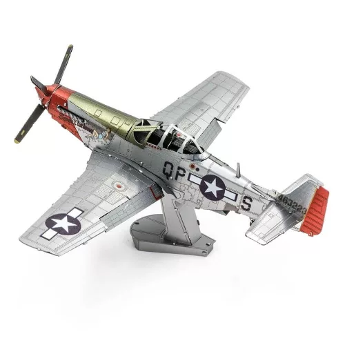 Metal Earth P-51D Mustang Sweet Arlene vadászrepülőgép - lézervágott acél makettező szett