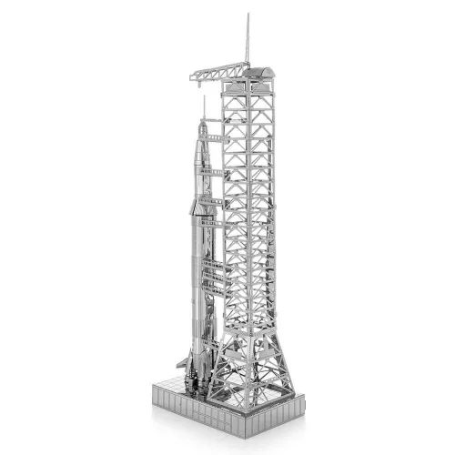 Metal Earth Apollo Saturn V óriásrakéta kilövőállomással - lézervágott acél makettező szett