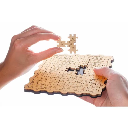 Constantin Puzzle: Not a Jigsaw logikai játék