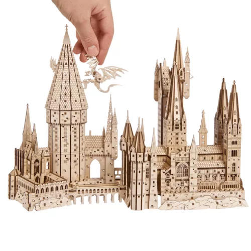 UGEARS Roxfort kastély modell