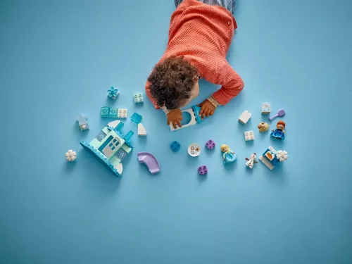 LEGO DUPLO Disney  - Anna és Elza jégkastély partija (10455)