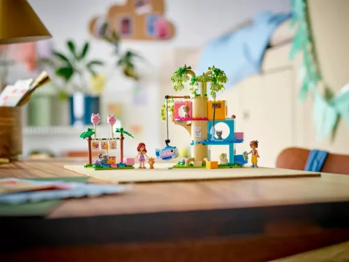 LEGO Friends 42666 Születésnapi cicazsúr és lombház cicáknak