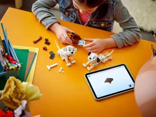 LEGO Disney classic 43271 101 kiskutya: kuksi és pelyhes dalmatakölykök
