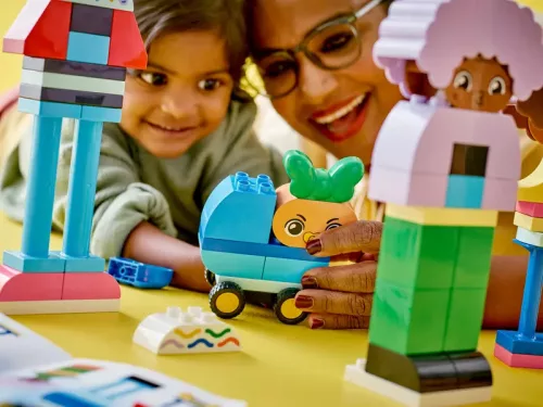 LEGO Duplo Town 10423 Megépíthetõ figurák különféle érzelmekkel