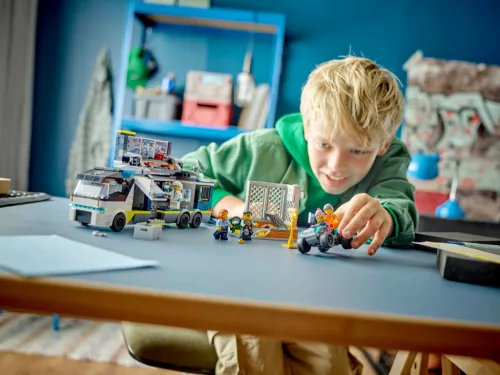 LEGO City Rendőrségi mozgó bűnügyi labor – 60418, bűnügyi laboratóriumos kamion szett