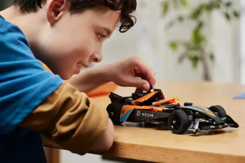 LEGO Technic 42169 Neom Mclaren Formula E Race Car