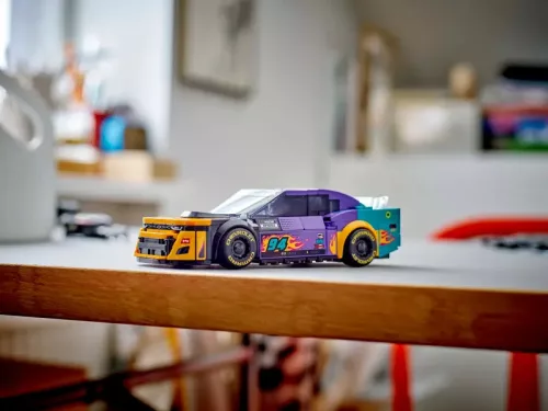 LEGO Speed Champions 76935 A Nascar Next Gen Chevrolet Camaro Zl1