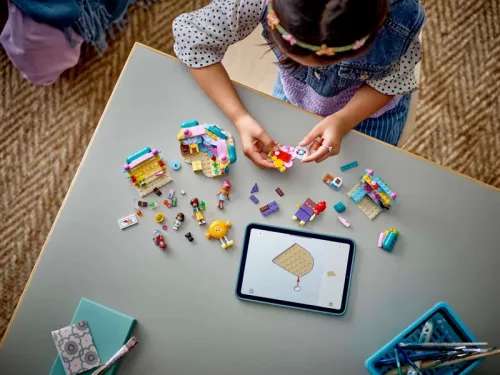 LEGO Friends 42649 Heartlake City édességbolt