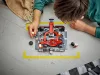 LEGO City F1®-es boxutca és személyzet, Ferrari autóval 60443