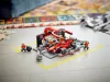 LEGO City F1®-es boxutca és személyzet, Ferrari autóval 60443