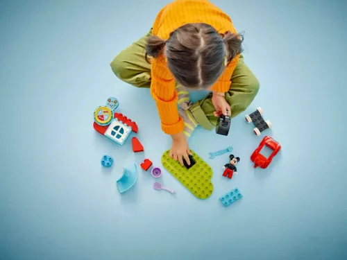 LEGO DUPLO Disney 10454 Mickey Egér játszótere és autója