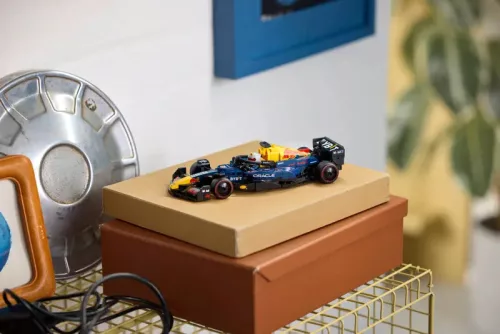 LEGO Speed Champions 77243 Oracle Red Bull Racing RB20 F1