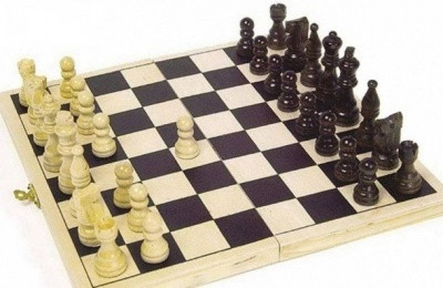 Fa sakk készlet - 34 cm