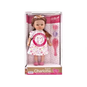 Magyarul beszélő Charlotte, virágos ruhában