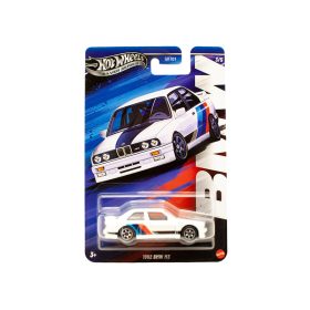 Hot Wheels exkluzív kisautók (1:64), 1 db, többféle