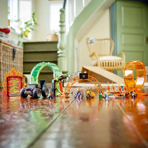 LEGO City Stuntz 60339 Kaszkadõr aréna dupla hurokkal