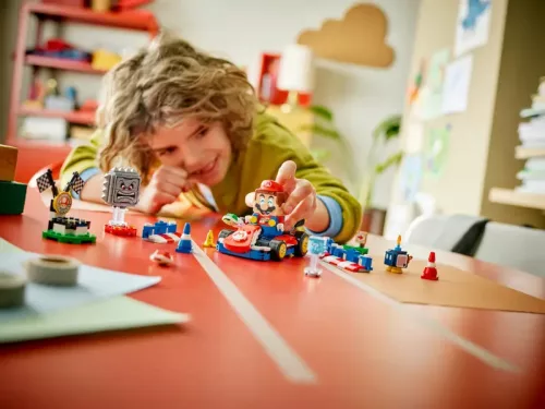 LEGO Super Mario: Mario Kart – Interaktív LEGO Mario Standard Kart (72043)