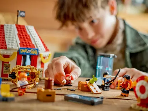 LEGO One Piece 75637 Next