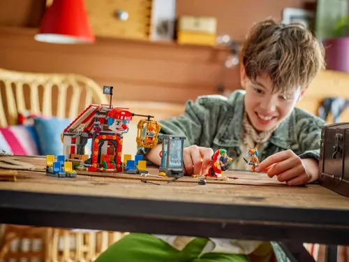 LEGO One Piece 75637 Next