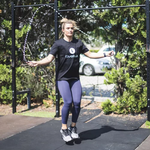 Ugrókötél gyöngyös Sveltus 304 cm