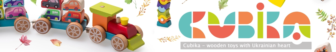 Cubika kategória banner a Kreatívjátékban: Organikus fa építőkockák, mágneses autók, fűzős fajátékok és húzható kiskutyák beszállítói készletről.